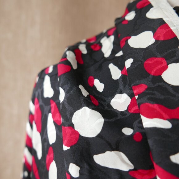 Pure Silk Sewing Fabric Remnant, Black Red White Roberto Feretti Designer Print - Picture 9 of 10
